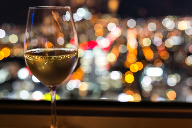 女性の飲酒は肝臓を悪化させる原因